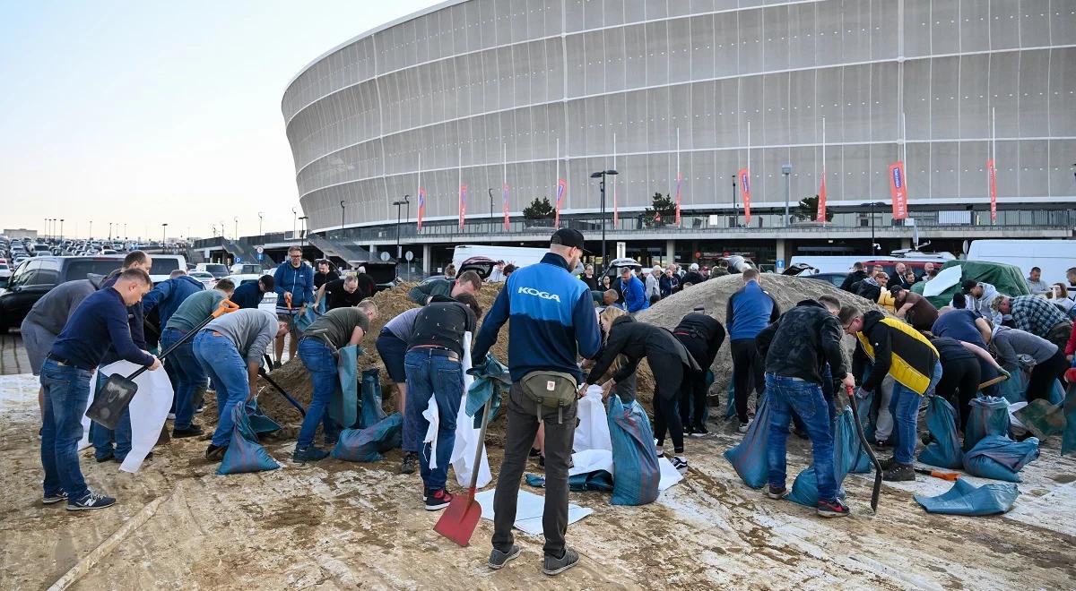 Fala powodziowa w Polsce. Środowisko sportowe ruszyło na pomoc