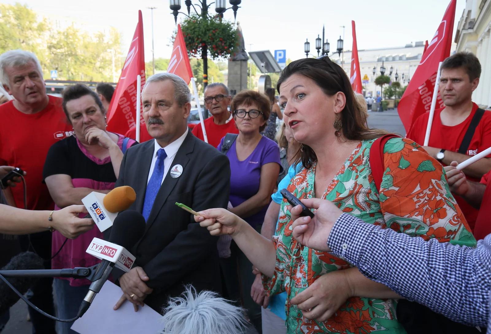 Rada Społeczna przy Komisji Weryfikacyjnej złoży wniosek o doprowadzenie Hanny Gronkiewicz-Waltz