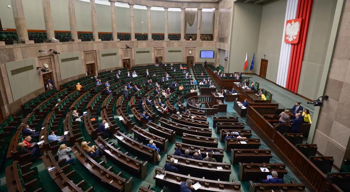 Sejm wznowił obrady. Zajmie się projektem o państwowej komisji ds. pedofilii