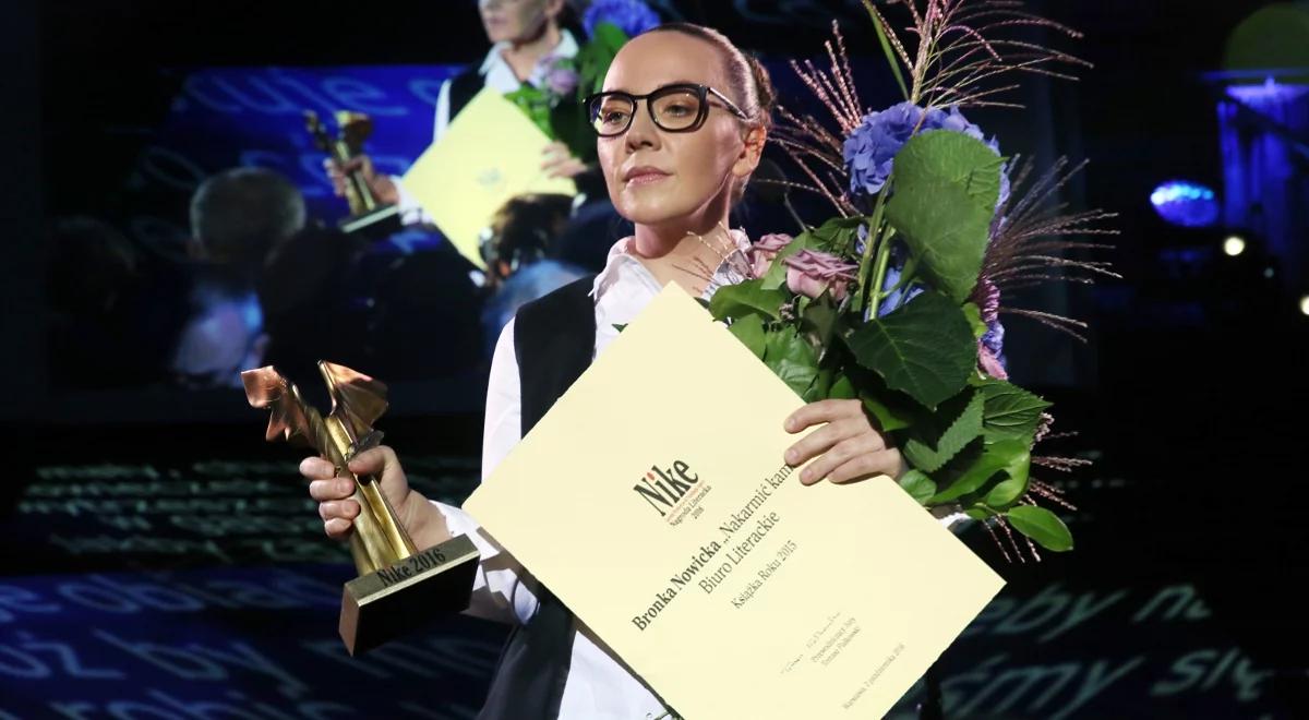 Nagroda Literacka Nike 2016. Bronka Nowicka wyróżniona za "Nakarmić kamień"