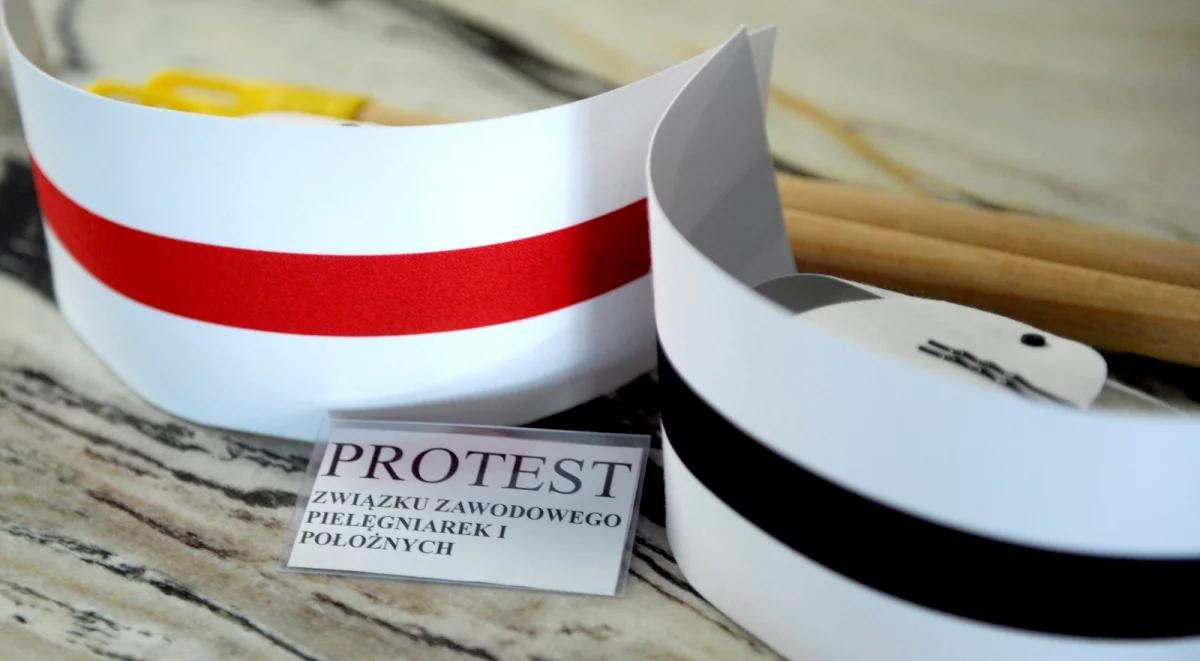 Strajk ostrzegawczy pielęgniarek i położnych. Chcą 1,5 tys. zł podwyżki
