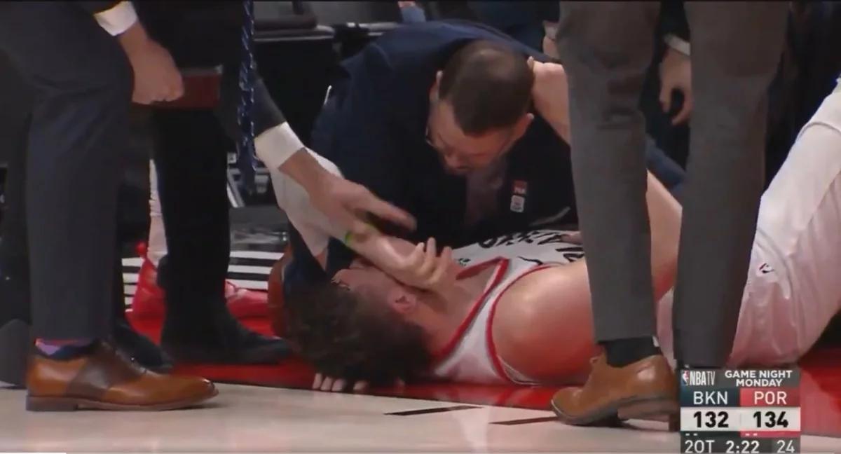 Koniec sezonu dla Nurkicia. Makabryczna kontuzja koszykarza Portland Trail Blaizers [WIDEO]