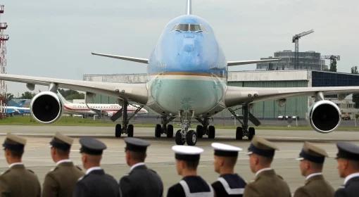 Barack Obama w Polsce, Air Force One na warszawskim Okęciu