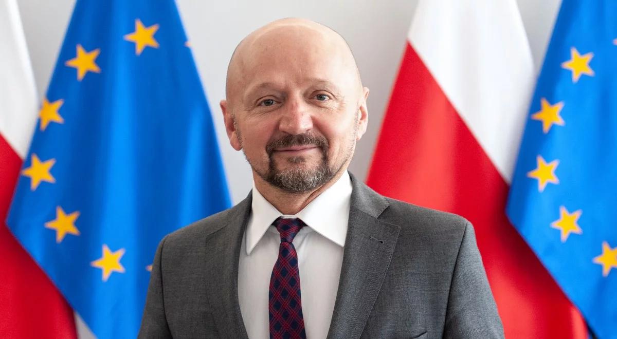 Sejm uchwalił ustawę obniżającą akcyzę na prąd i paliwa. Senator Bury: krok w dobrym kierunku