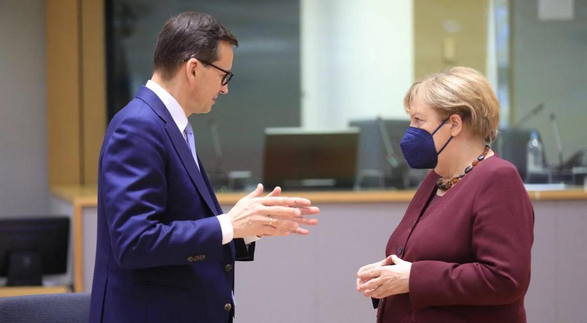 Premier rozmawiał z kanclerz Niemiec. Müller: tematem sytuacja na granicy i koordynacja reakcji UE