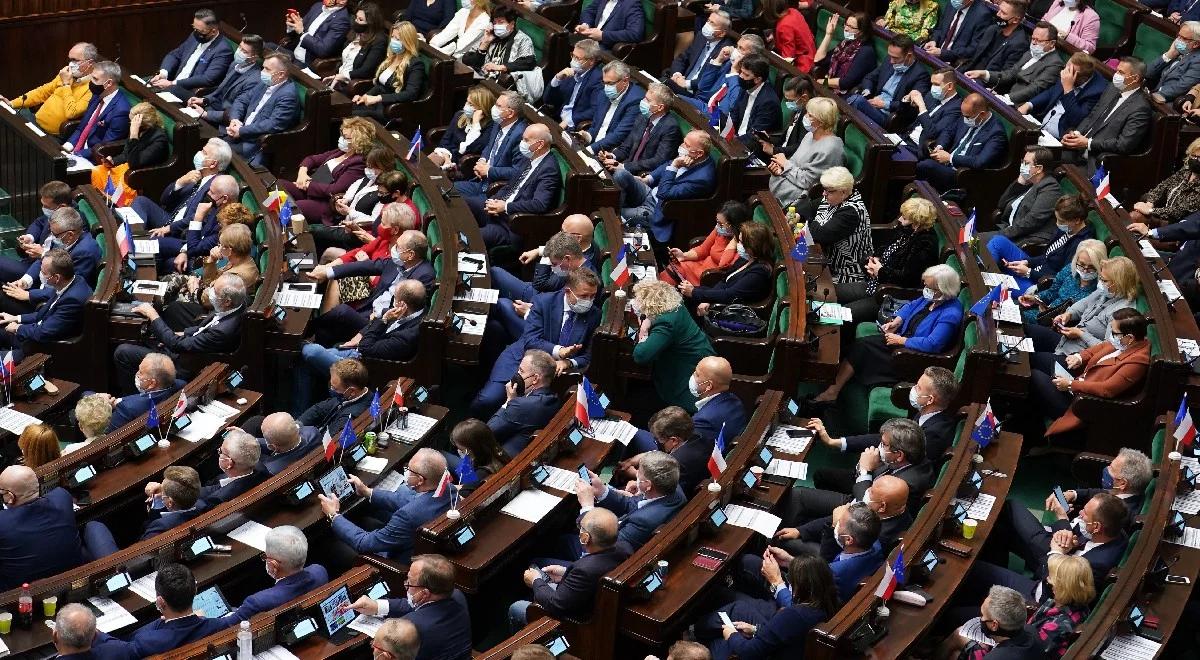 PiS wysoko, Konfederacja w górę, Porozumienie poniżej progu wyborczego - najnowszy sondaż