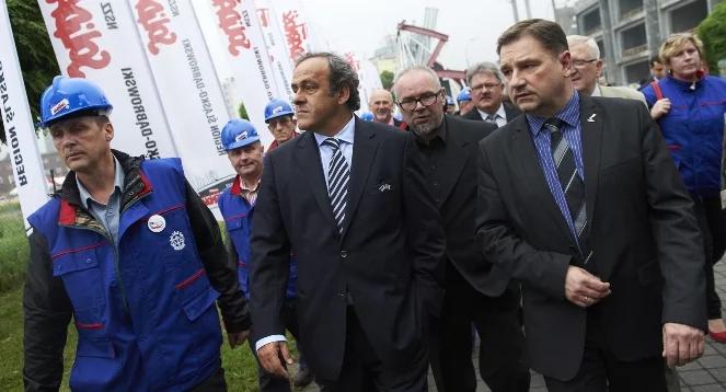 Platini w Stoczni Gdańskiej. Oprowadzał szef "S"