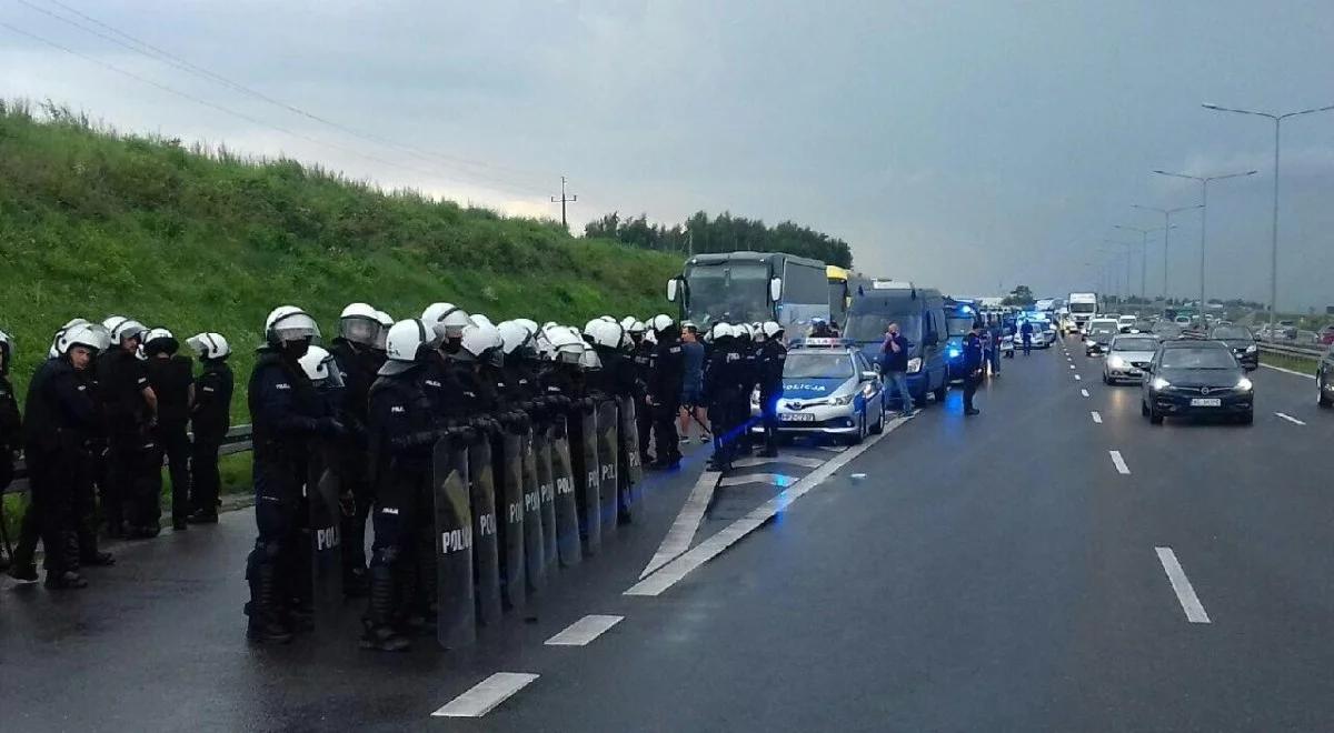 Policja zapobiegła "ustawce" kibiców Legii i Dinama. "Byli przygotowani na konfrontację"