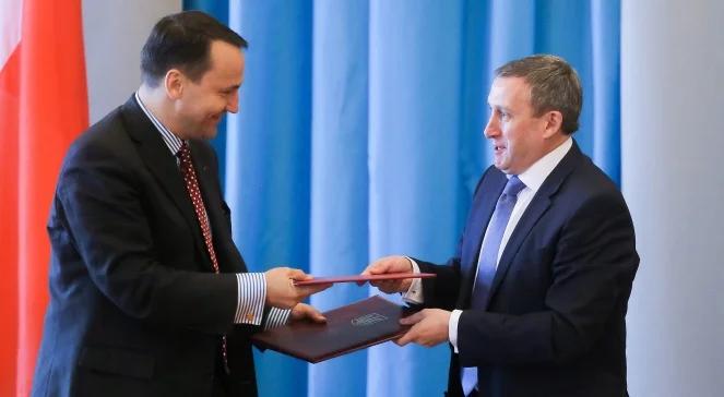 Sikorski: Ukraina wdraża reformy, mimo trudności
