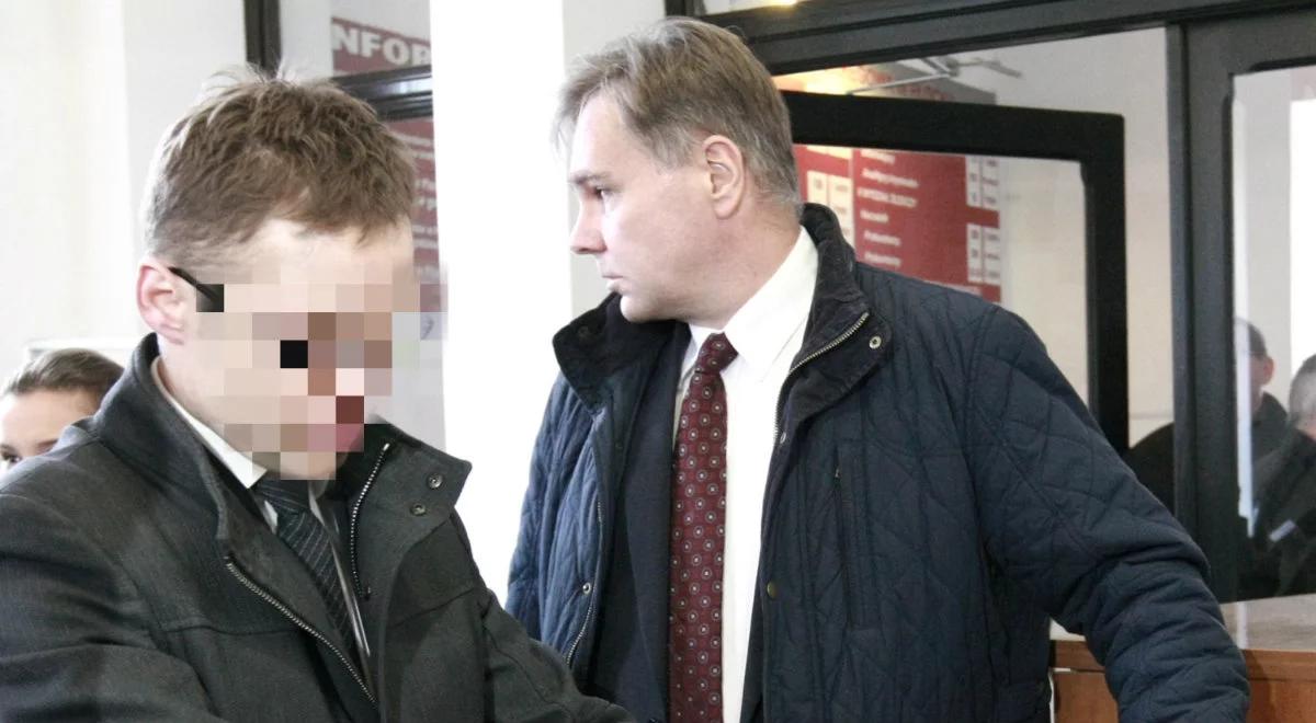 Głośna sprawa bezprawnego zajęcia ciągnika przez komornika. Asesor z zarzutem