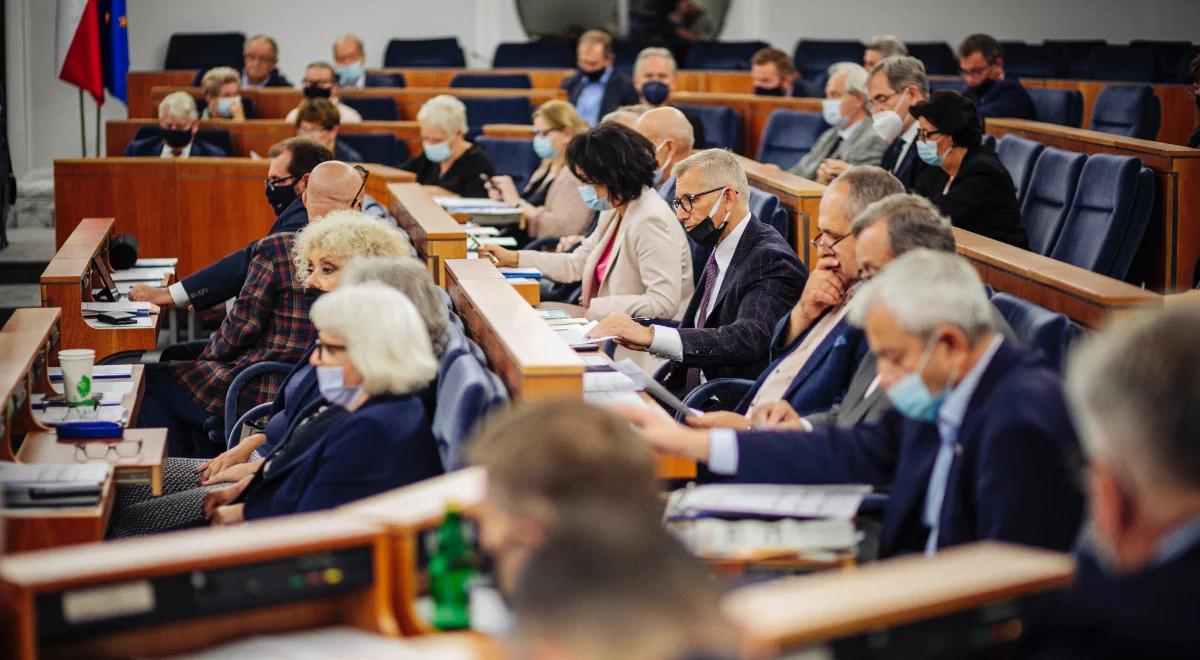 Brak maksymalnej opłaty za śmieci przy metodzie "od wody"? Senat wprowadza poprawki do ustawy