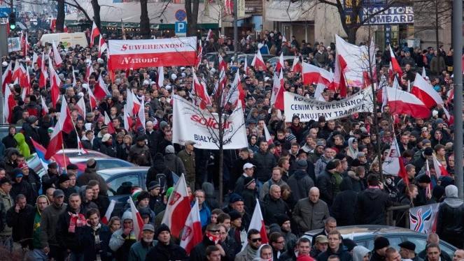 Straż Marszu Niepodległości szkolona przez b. żołnierzy GROM i Legii Cudzoziemskiej