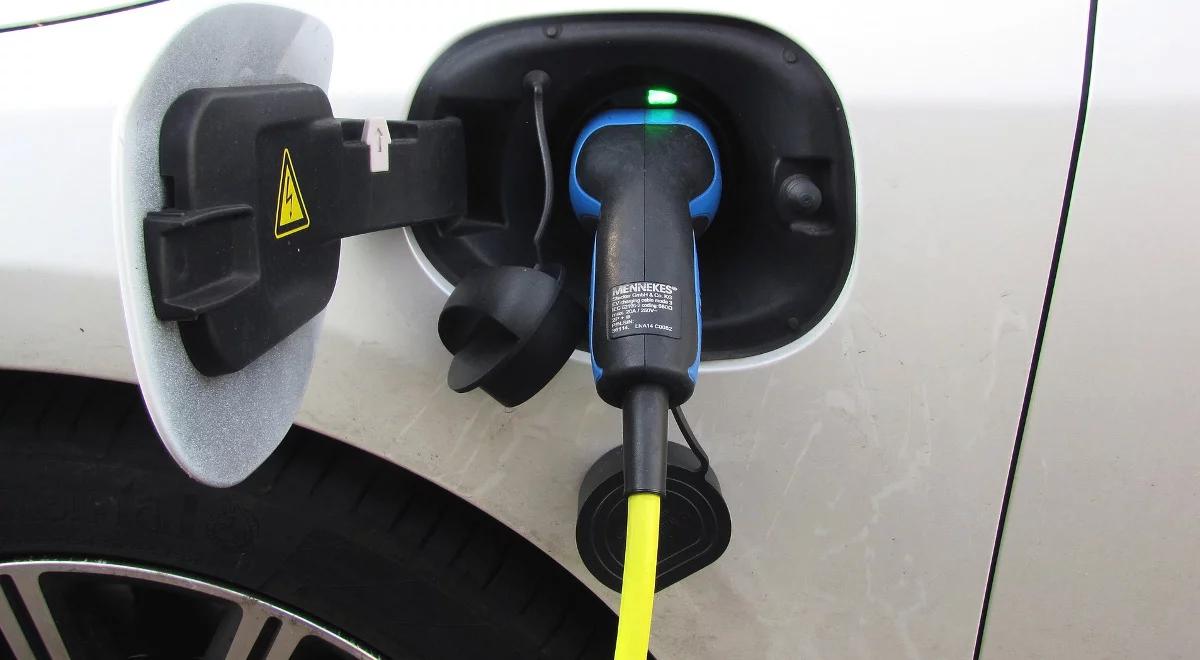 PKN Orlen: w nowej strategii przyśpieszenie inwestycji w sieć punktów ładowania elektryków