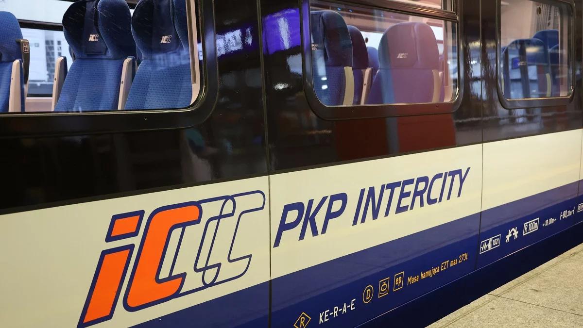 Zmiana czasu w PKP Intercity. Godzina  podróży "gratis"