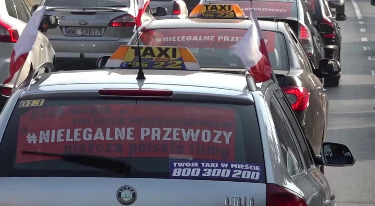 Protest taksówkarzy na autostradzie A2 w okolicy Brwinowa. Policja odblokowała jezdnię w kierunku Warszawy