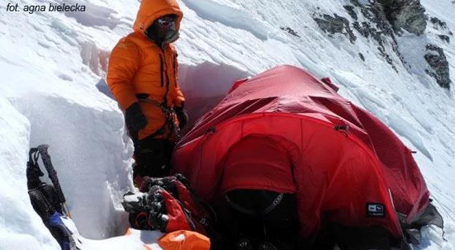 Nieudany atak na Lhotse. Znaleziono zwłoki Szerpy