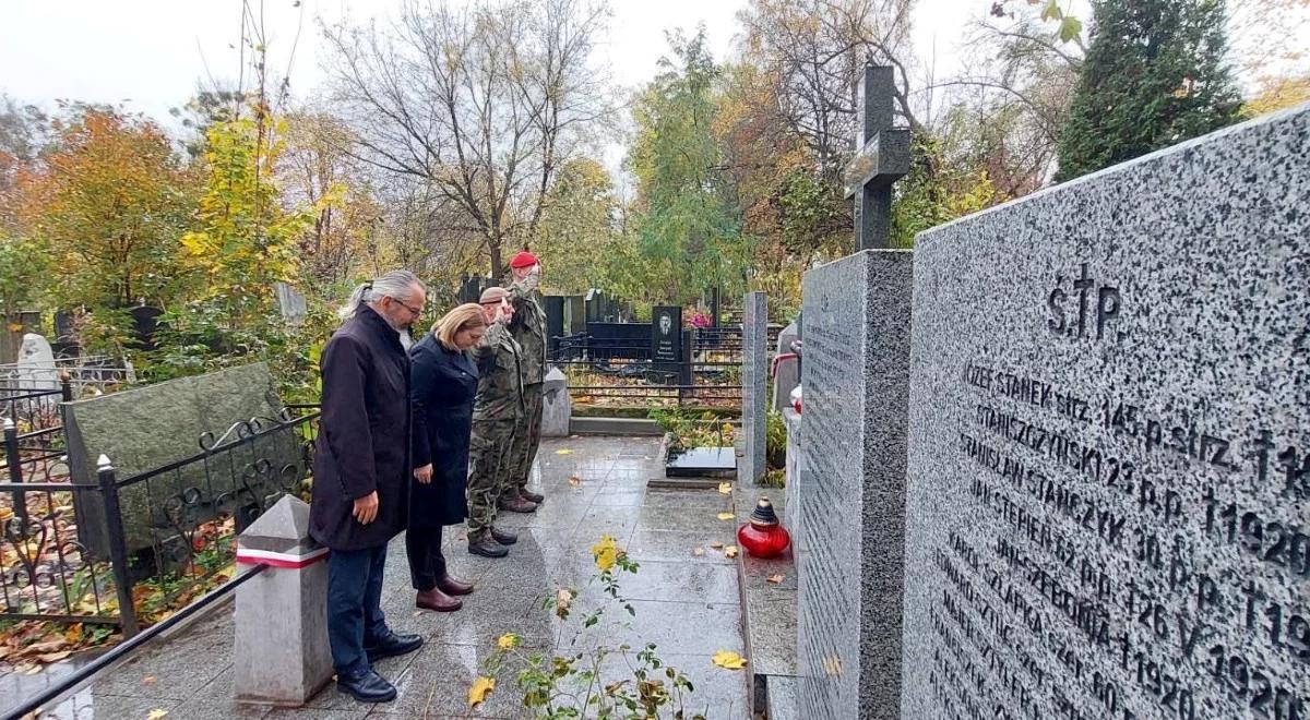 Uroczystość Wszystkich Świętych. W Kijowie zapłonęły znicze na grobach Polaków