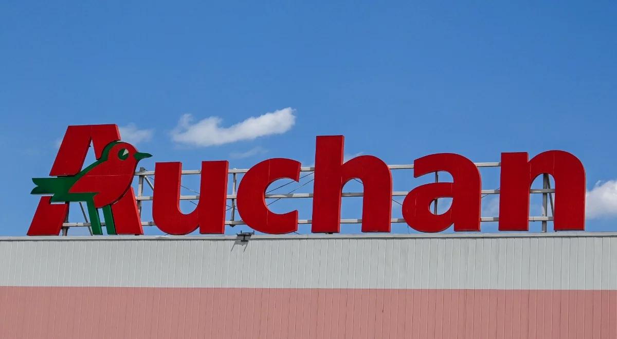 "Prosimy o niespożywanie". Auchan wycofuje mąkę i ciastka
