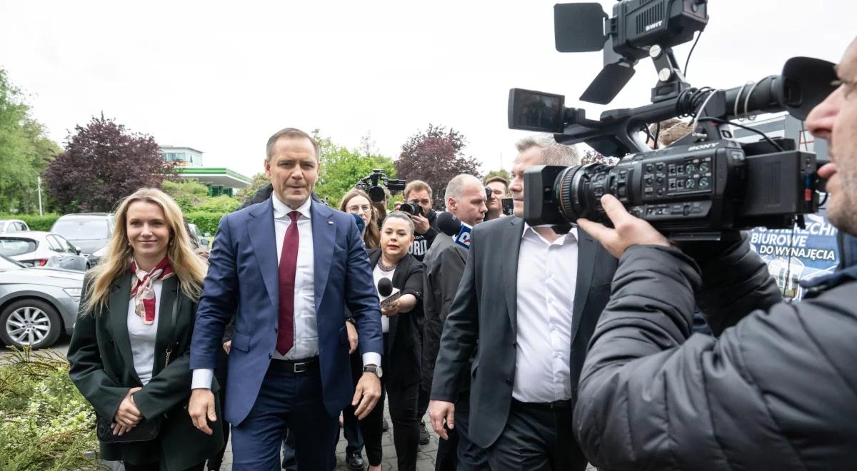 Nawrocki i pseudokibice. Europoseł PiS: trwa nalot dywanowy na naszego kandydata