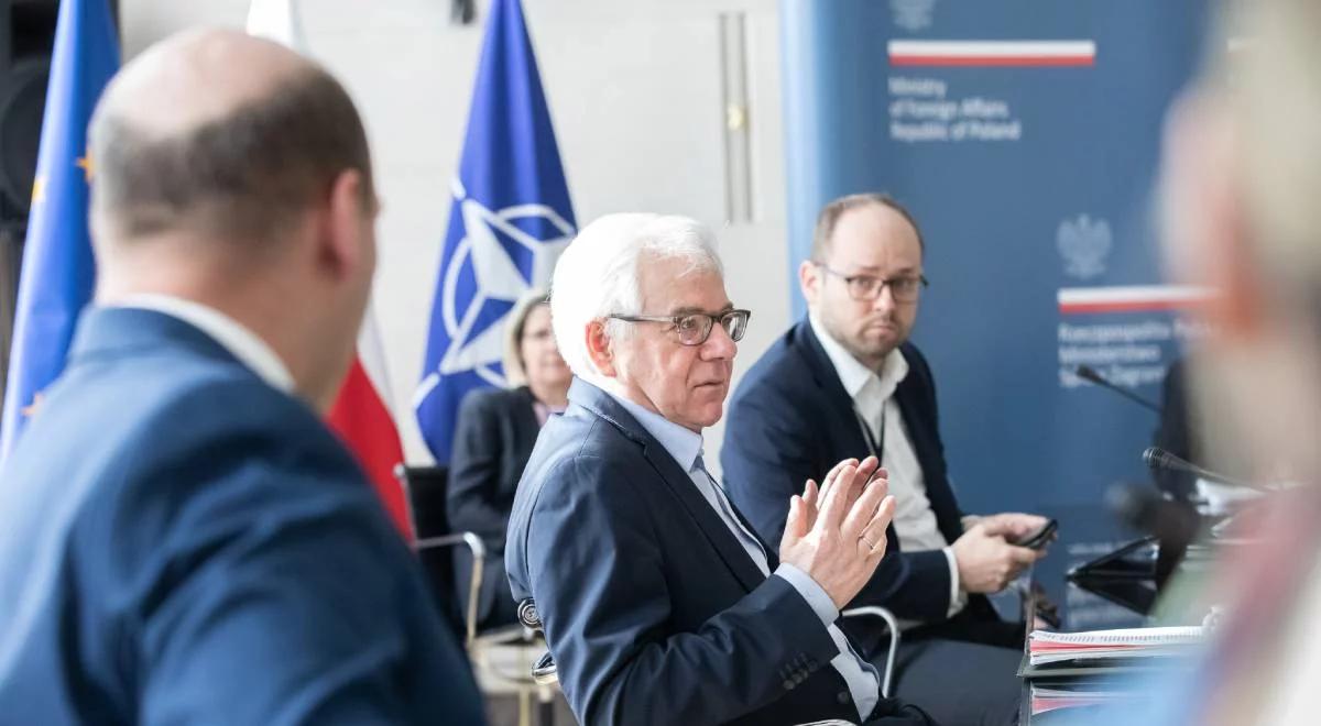 Czaputowicz: NATO będzie działać w przypadku aktywności dezinformacyjnej Rosji