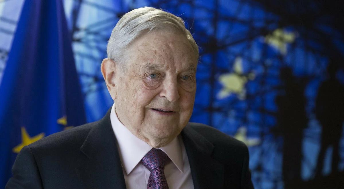 Soros atakuje Merkel. "Poddała się polsko-węgierskiemu szantażowi"