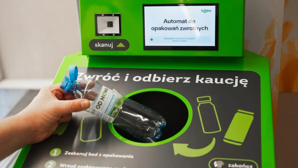 Kaucja 50 groszy? Nie w Żabce. Sklep dorzuca klientom bonus