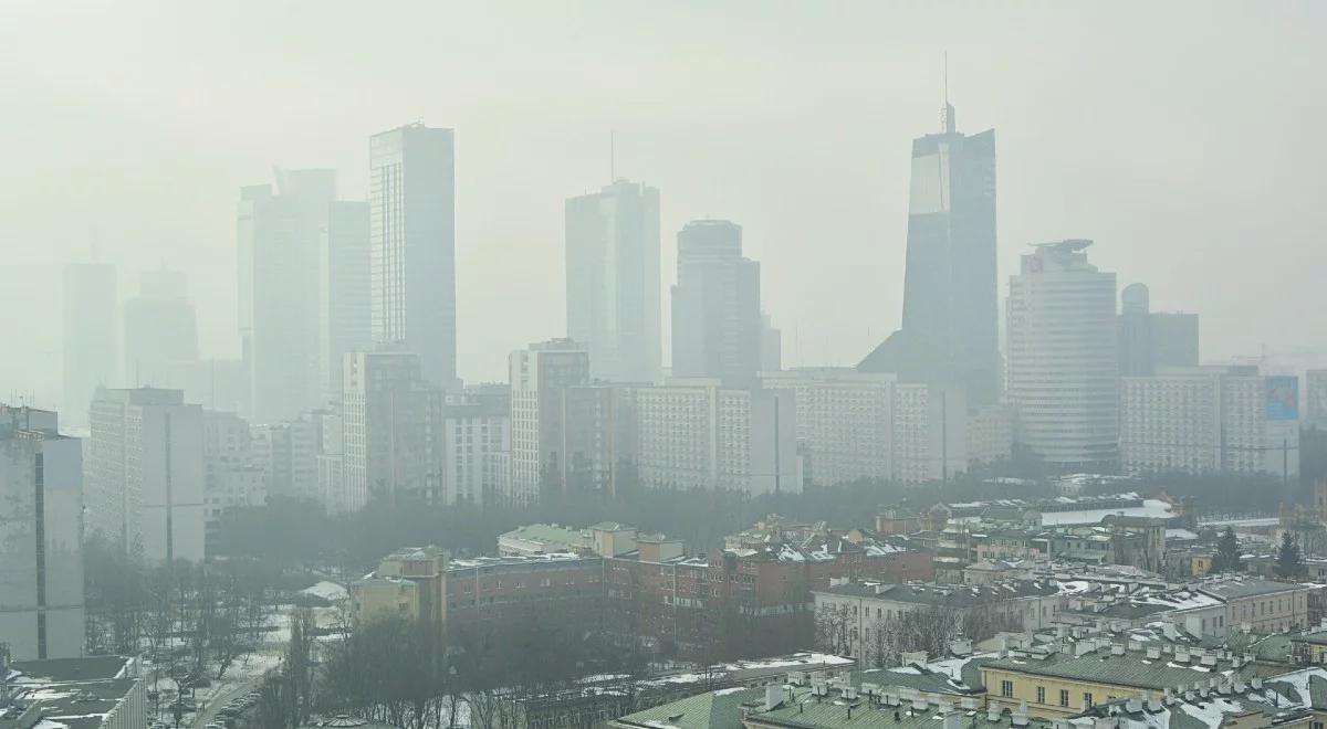 Zostało tylko półtora roku na wymianę "kopciuchów" w Warszawie. Jest ich kilkanaście tysięcy