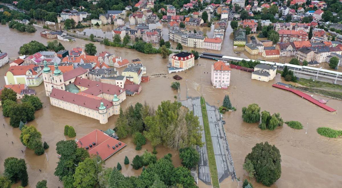 Groźna dezinformacja podczas powodzi. "Może wywołać panikę"