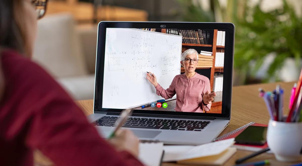 Prof. Nalaskowski: grozi nam generacja studentów, którzy uczelnie wyobrażają sobie tylko przez komputer 