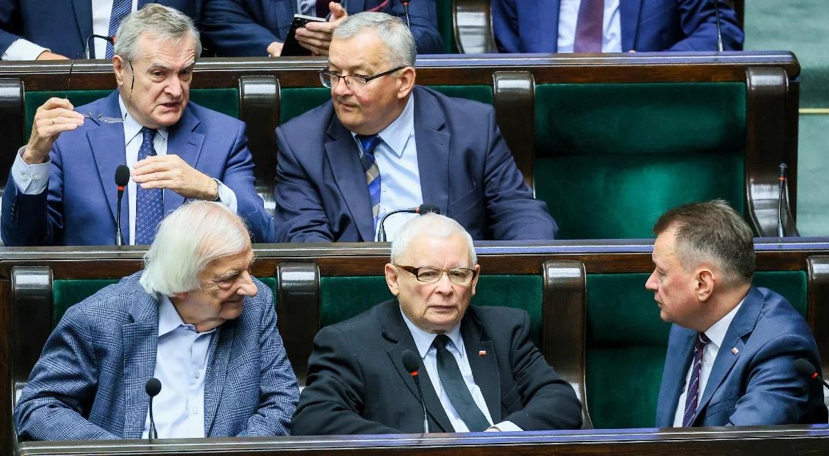 Nowa konstytucja. PiS chce "ponad podziałami rozpocząć prace"