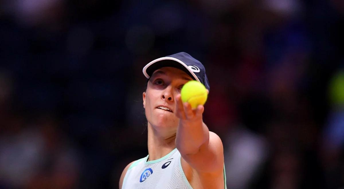 World Tennis League: Rybakina zatrzymała Świątek. Polka rozbita w pokazowym turnieju w Dubaju