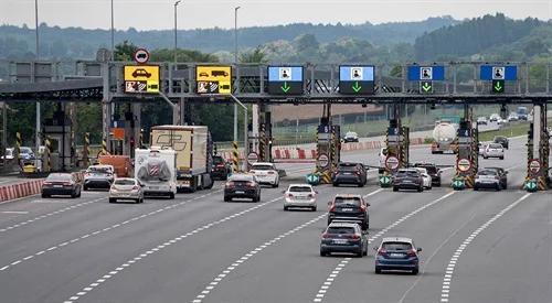 Mężczyzna, który jechał autost...