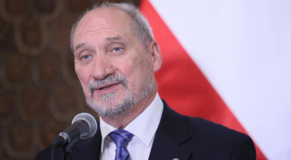 Szef MON odpiera zarzuty Rosjan. Antoni Macierewicz: kłamliwe przedstawienie sytuacji