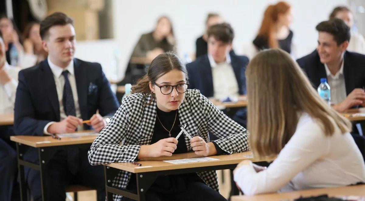 Był wyciek tematów maturalnych? Minister edukacji: policja sprawdzi skalę zjawiska