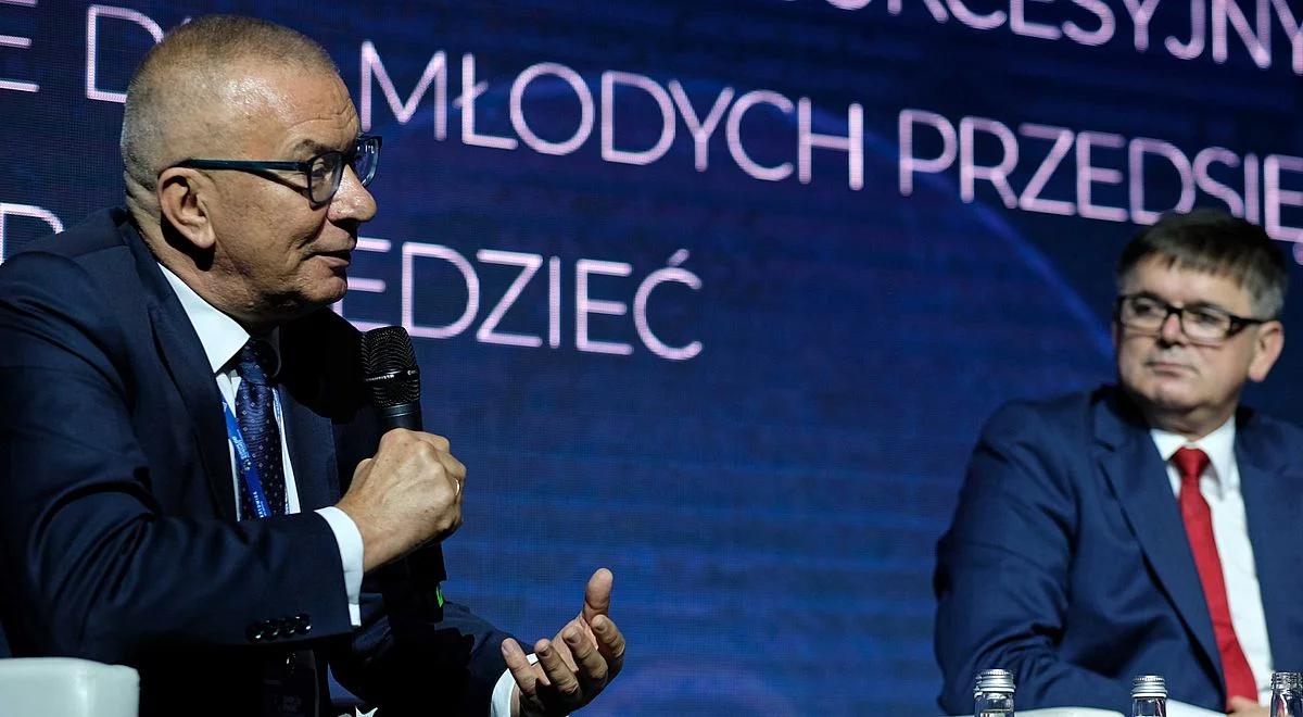 A. Abramowicz o udogodnieniach dla firm: to "pas startowy" dla biznesu