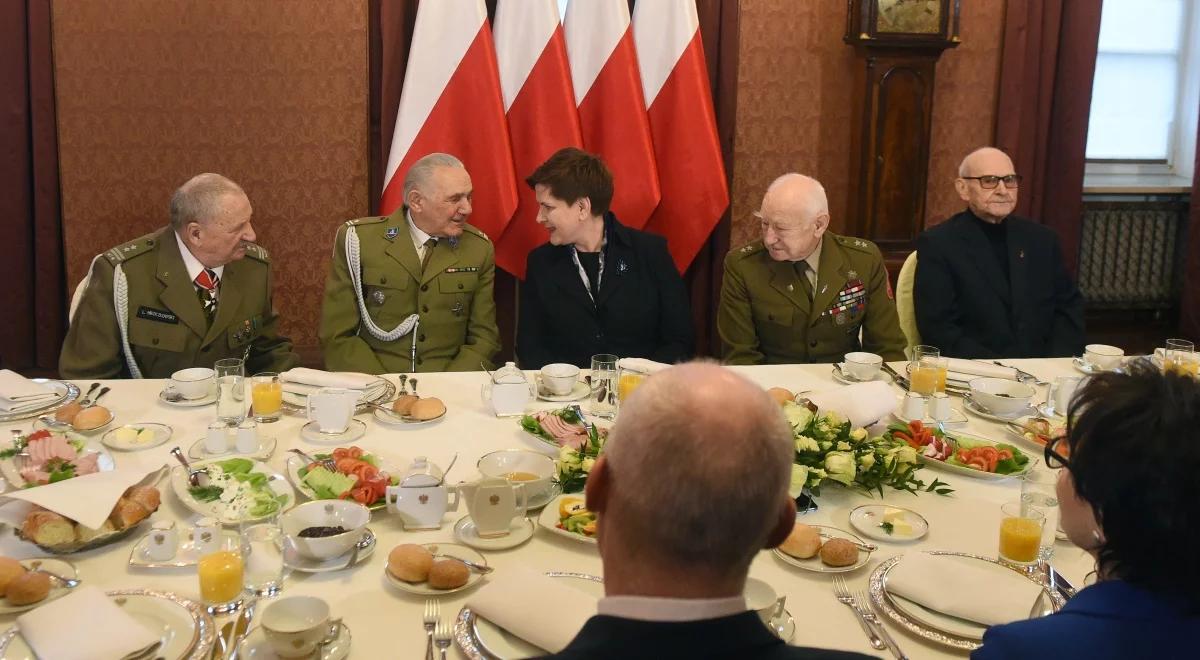 Premier: oni zawsze byli gotowi oddać życie za ojczyznę