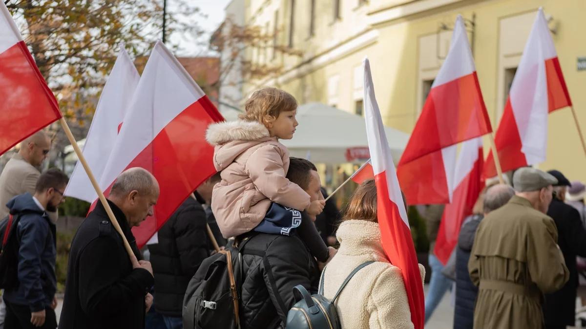 Premier: w czasach PO organizacje patriotyczne nie miały dostępu do środków publicznych