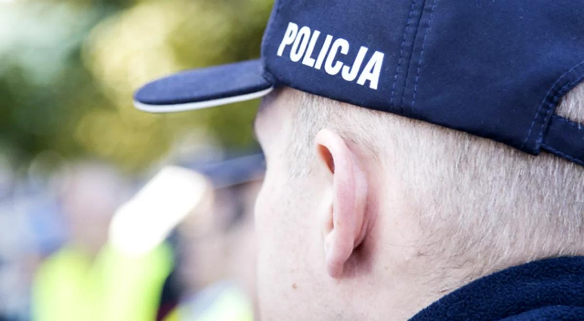 Jak zdemaskować fałszywego policjanta? Zapytać o "blachę"