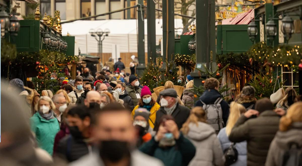 Omikron na świecie. Niemiecki instytut ostrzega przed wzrostem liczby zachorowań