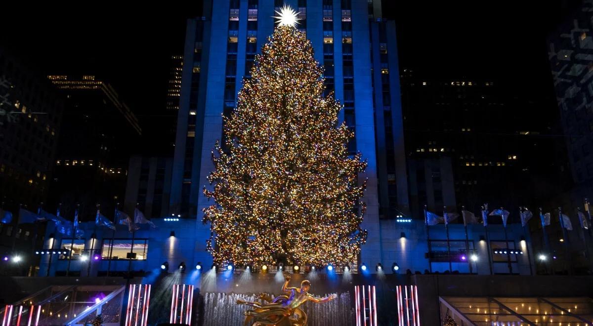 Zapalono światełka na słynnej nowojorskiej choince przy Rockefeller Center [GALERIA]