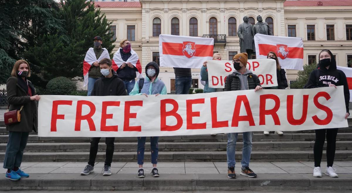 Kolejny polityczny wyrok białoruskiego sądu. 11 lat kolonii karnej za bycie lektorem