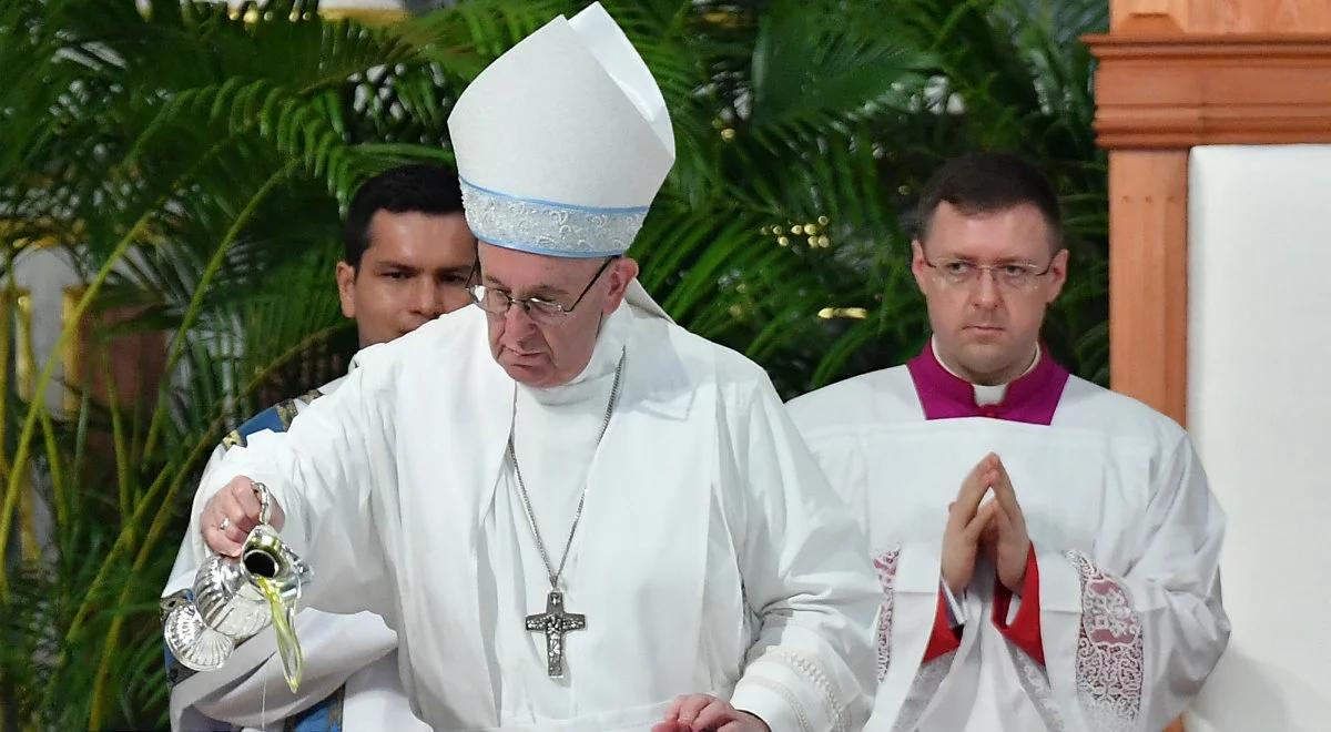 Papież Franciszek: herezją jest myśleć, że Kościół nie ma nic do powiedzenia światu
