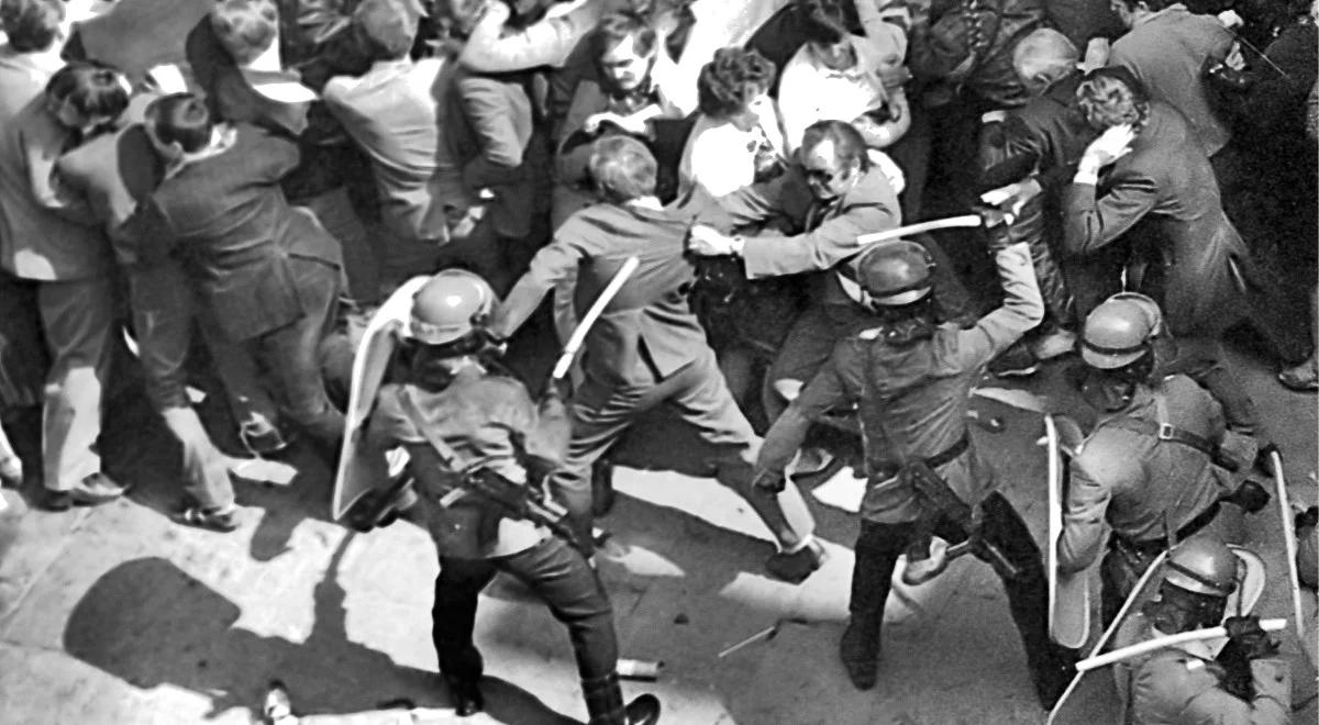 "Nie załamali się, walczyli". Uroczystości upamiętniające 40. rocznicę wprowadzenia stanu wojennego