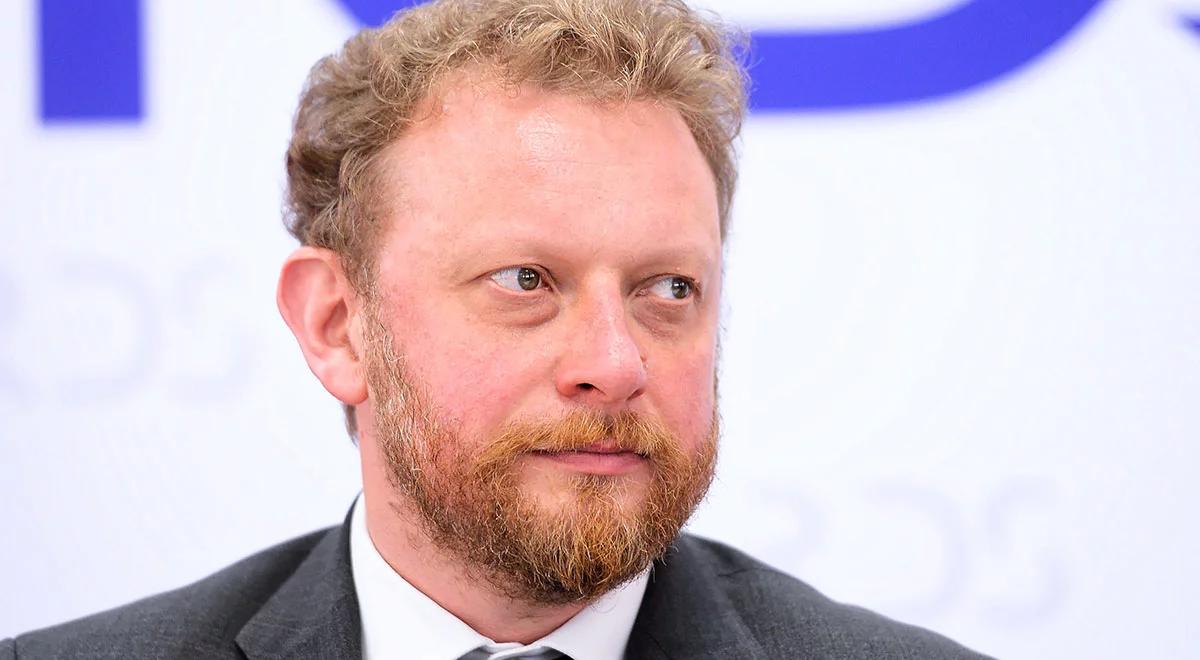 Łukasz Szumowski: kolejki i brak kadr medycznych to problemy do rozwiązania