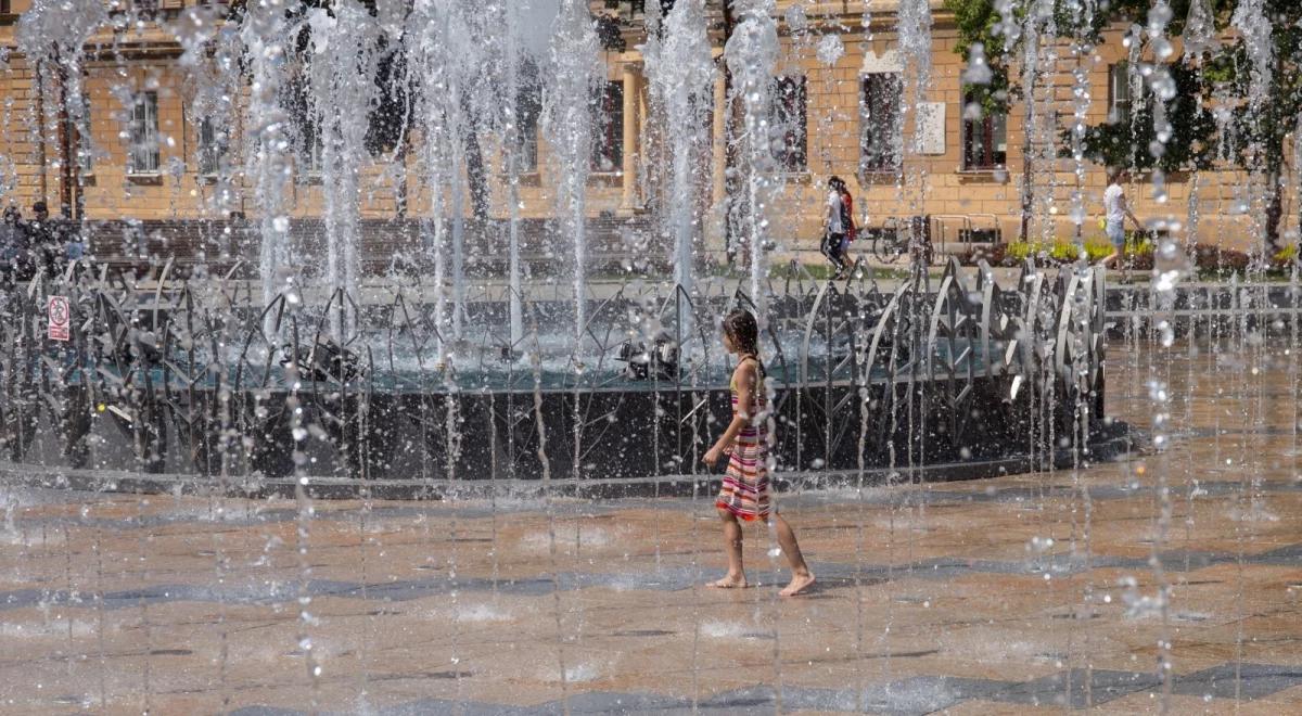 Warszawa: w ponad stu szkołach krótsze zajęcia z powodu upałów