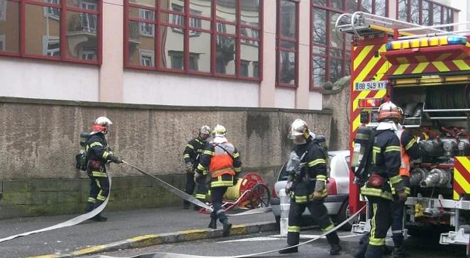 Sześć ofiar pożaru w podparyskim squacie