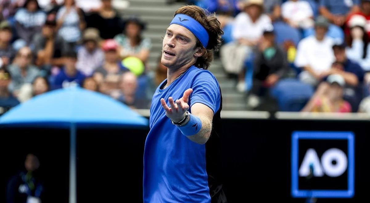 Australian Open: Andriej Rublow poskarżył się sędziemu. Chodziło o kibiców z flagą Ukrainy