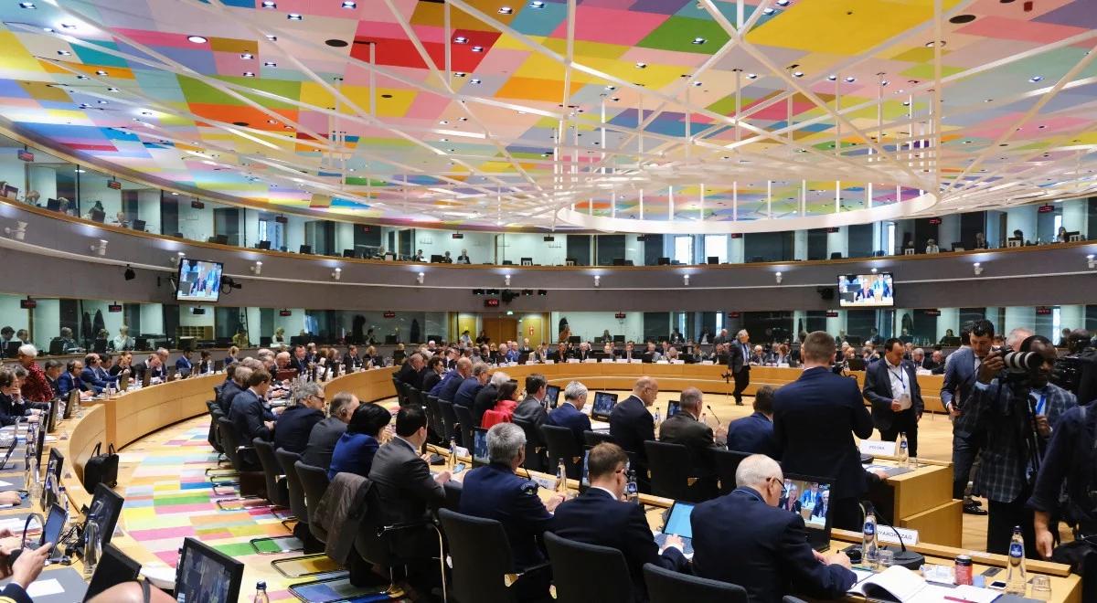 Bruksela: narada w ramach unijnego mechanizmu reagowania kryzysowego nt. uciekających Rosjan