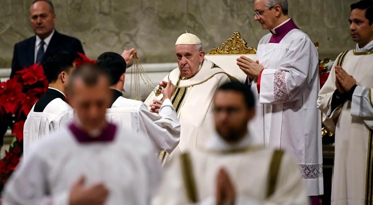Orędzie bożonarodzeniowe Franciszka. Apel o "natychmiastowe zakończenie wojny"