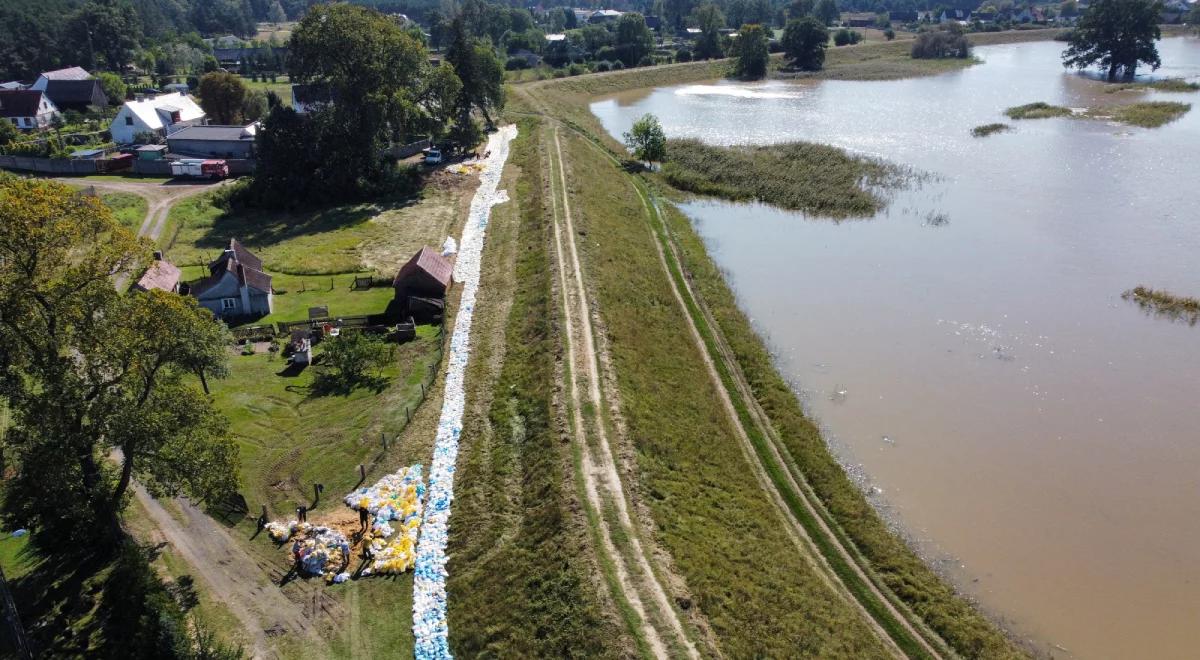 "Każdy opad będzie zagrożeniem". Wskazali krytyczne miejsca bez wałów 